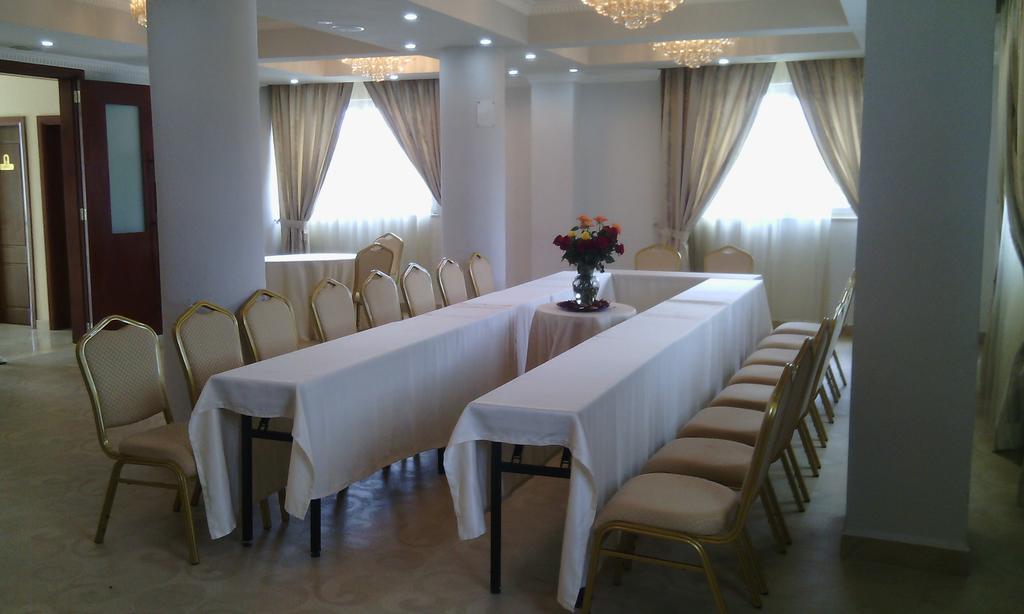 Addissinia Hotel Luaran gambar