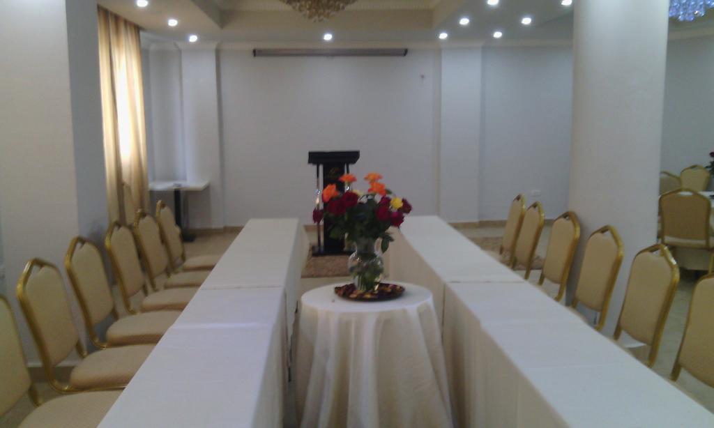 Addissinia Hotel Luaran gambar