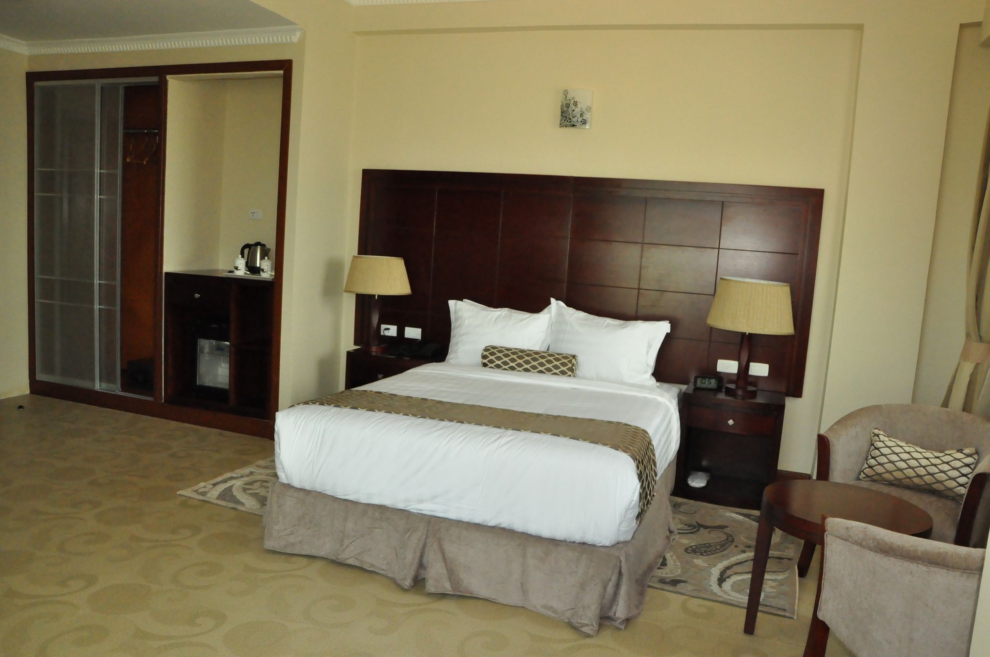 Addissinia Hotel Luaran gambar